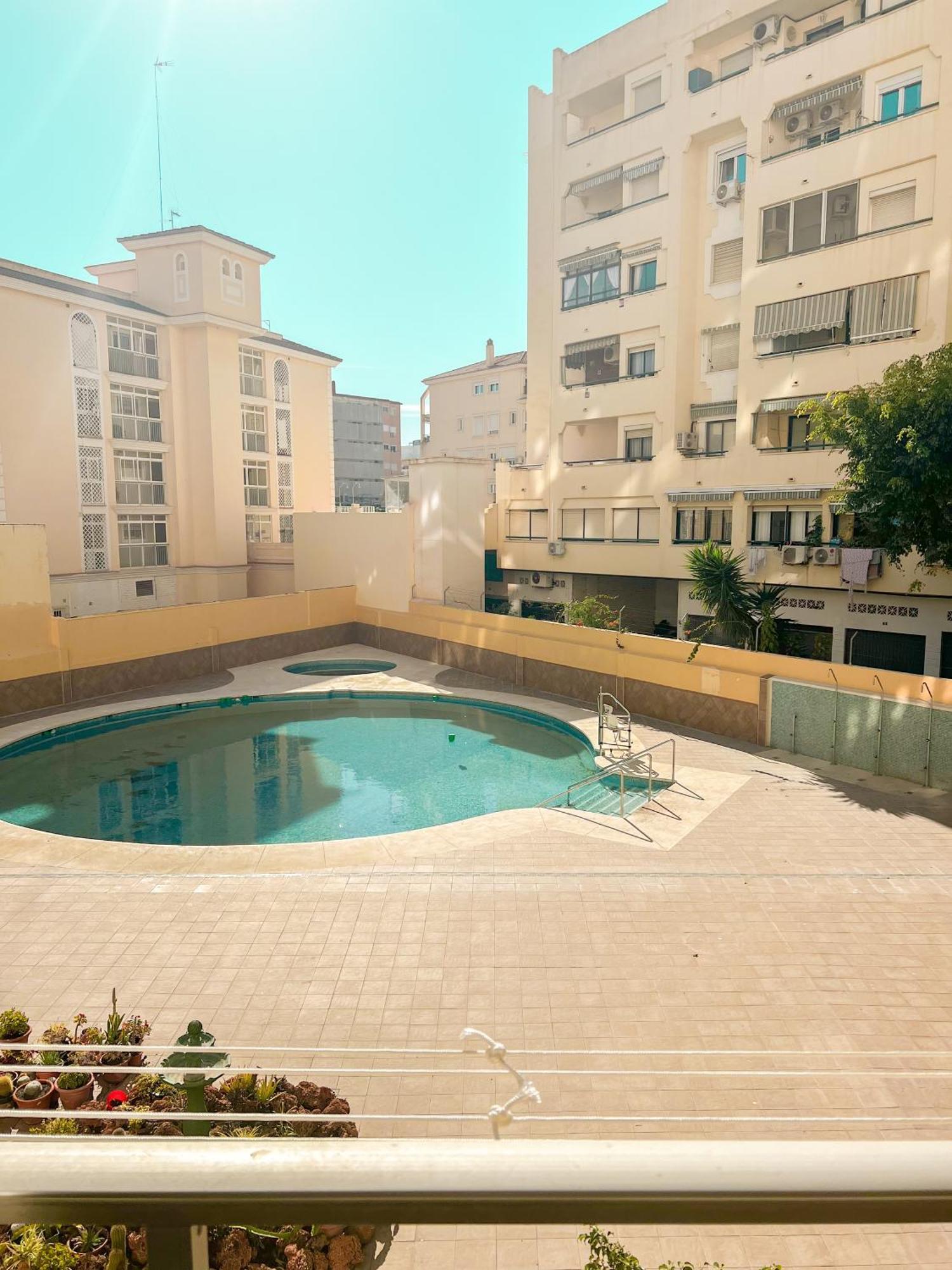托雷莫利诺斯Cozy And Bright Flat With Pool公寓 外观 照片