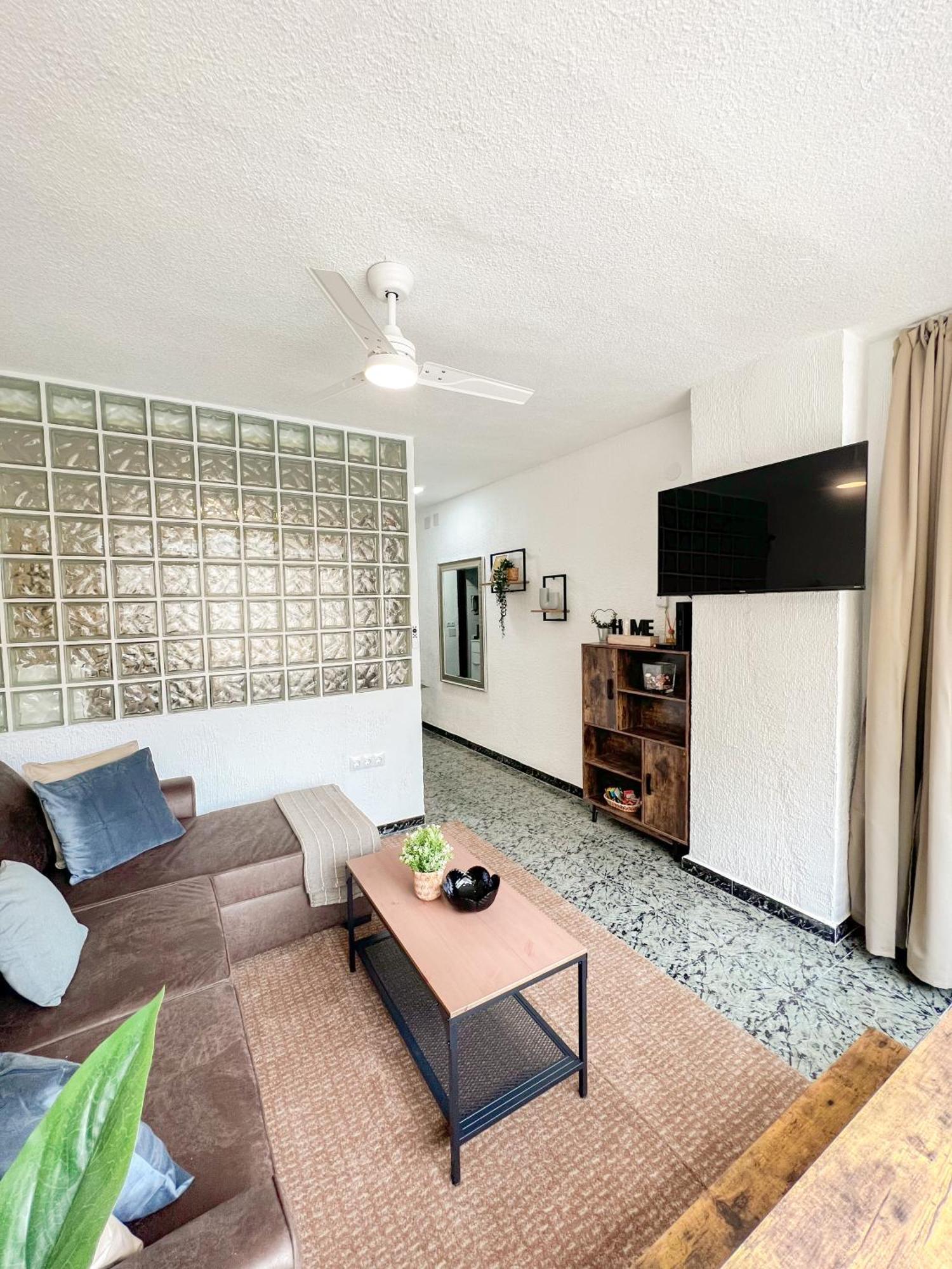 托雷莫利诺斯Cozy And Bright Flat With Pool公寓 外观 照片